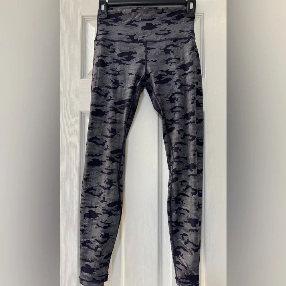 ZYIA Silver Navy Camo Supreme Hi-Rise 7/8 Leggings 4 - Picture 5 of 7